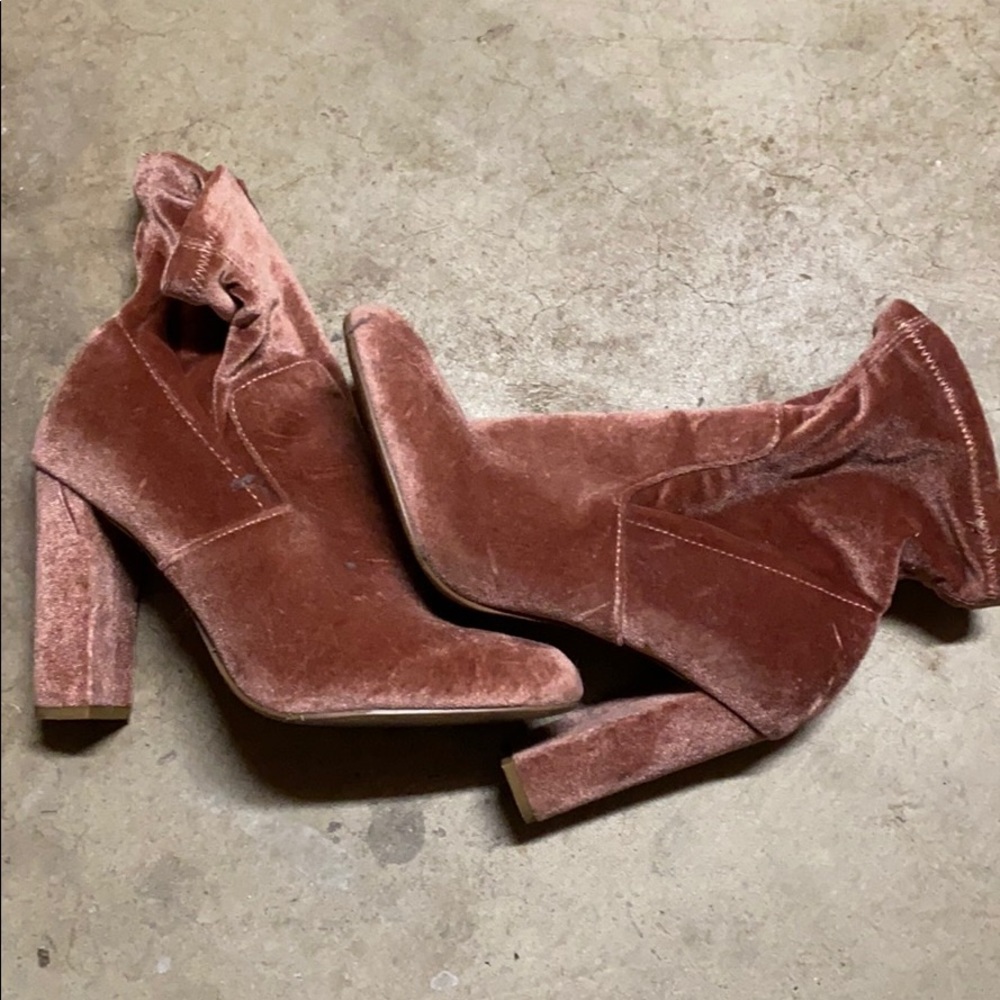 Pink steve madden booties